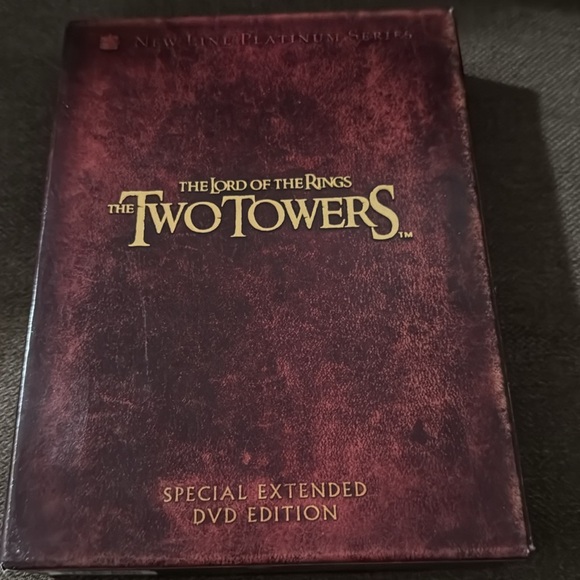 The Lord of the Rings The Two Towers 4-Disc Extended DVD Edition Complete Ser - Picture 1 of 5